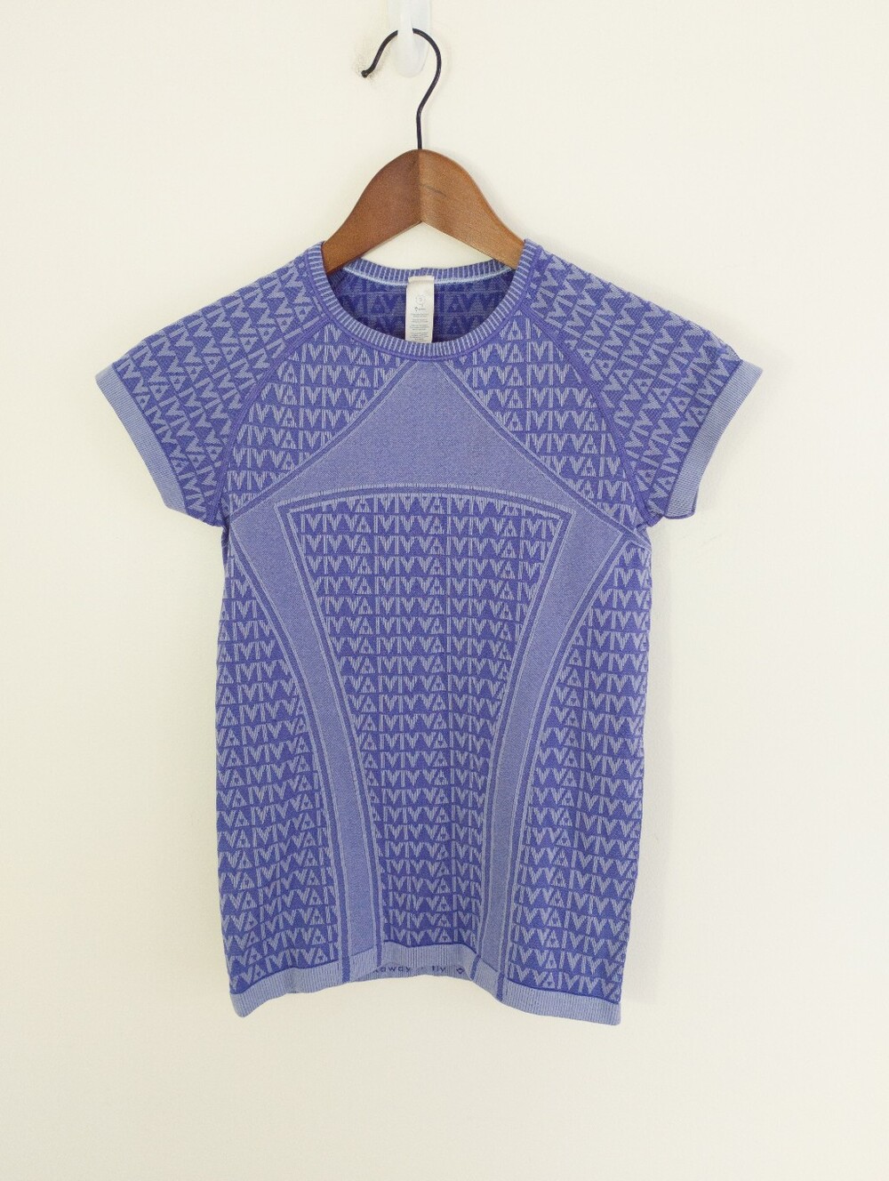 Ivivva by Lululemon Purple Seamless Fly Tech Short Sleeve Athletic Tee Size 12